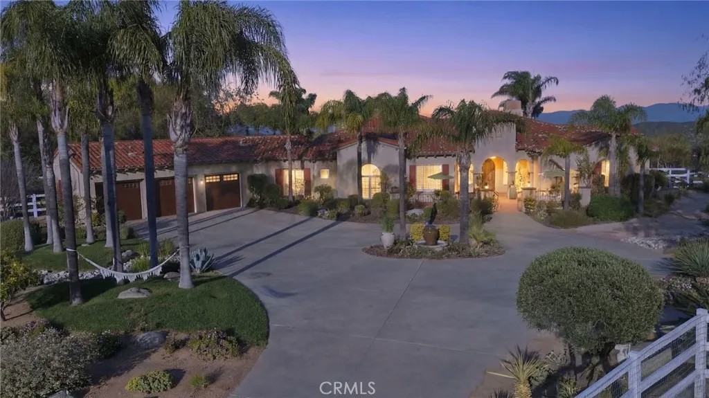 21715 The Trails Cir