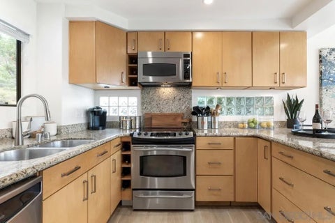 Tiny photo for 170 Las Banderas Dr, Solana Beach, CA 92075 (MLS # 260016982)