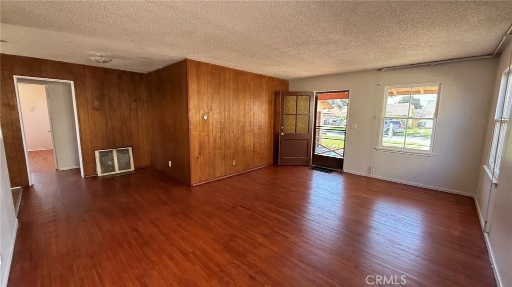 20836 Hawaiian Ave.