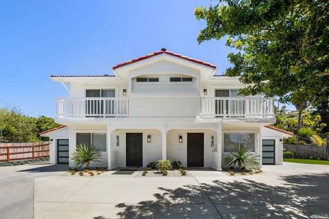 838 Valley Avenue Solana Beach CA 92075
