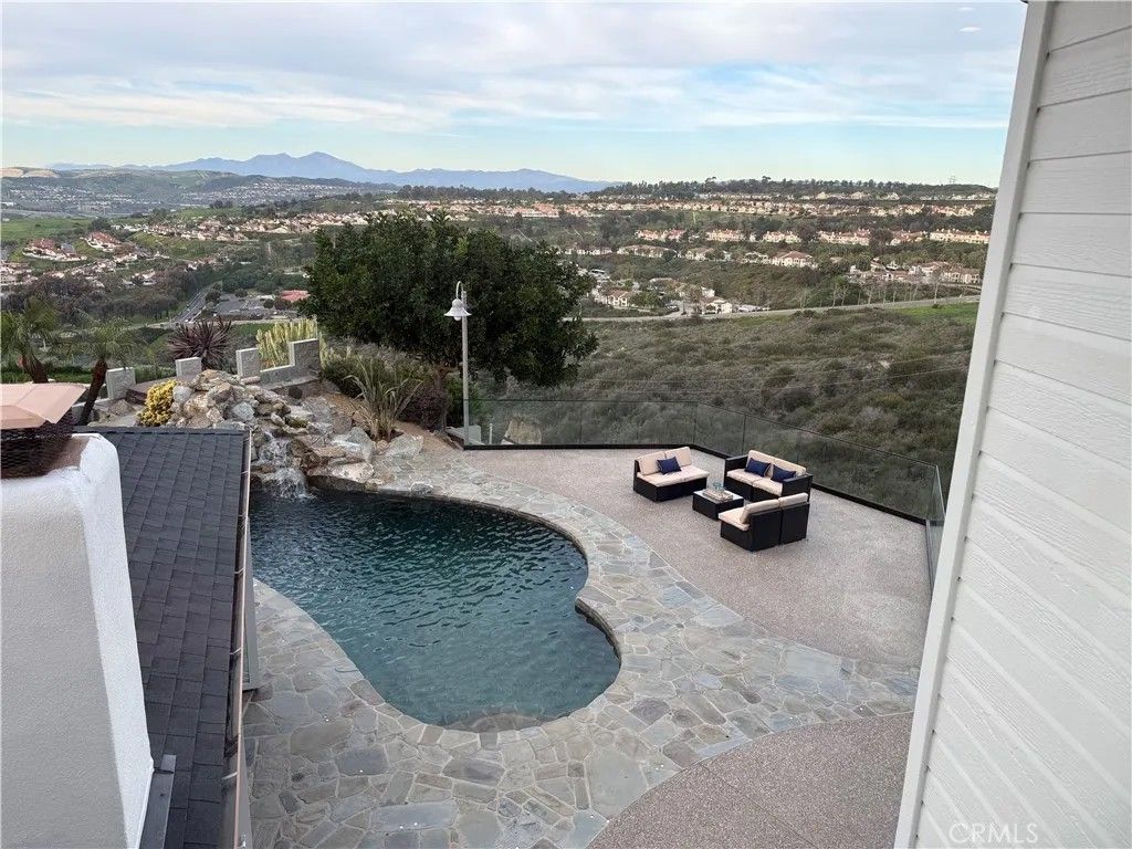 Photo of 716 Avenida Columbo, San Clemente, CA 92672 (MLS # OC26020740)