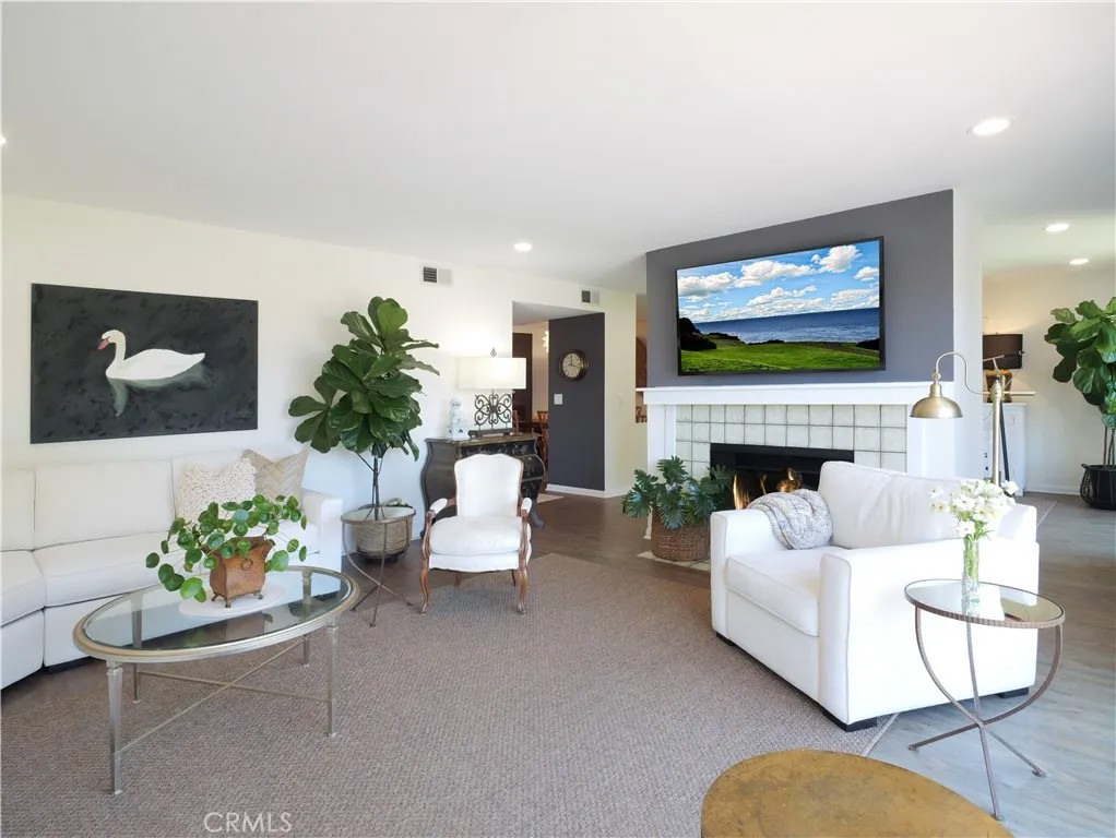 2201 Via Carrillo 2A