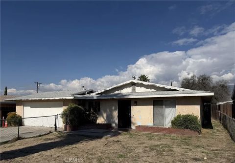 26662 Fleming Highland CA 92346
