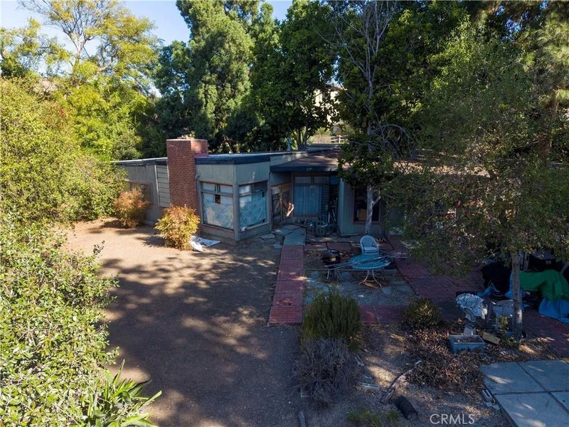 3927 Harriman