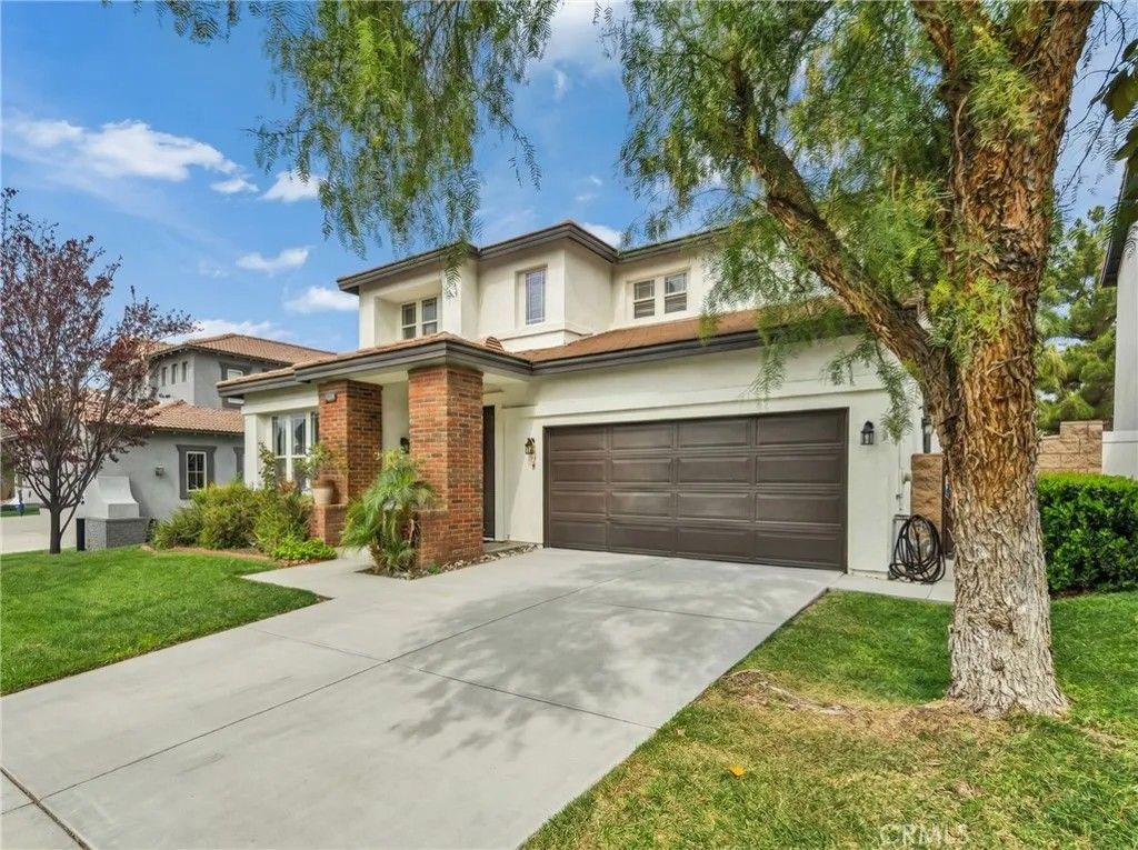 Photo of 34326 Forest Oaks Dr, Yucaipa, CA 92399 (MLS # WS26068909)