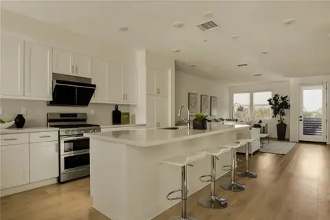 MLS: OC26158302
