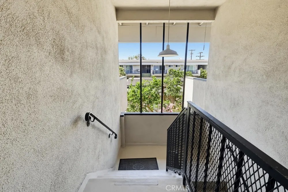 3166 S Sepulveda Boulevard 6