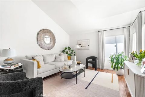Photo of 620 W Hyde Park, Inglewood, CA 90302 (MLS # SB26162352)