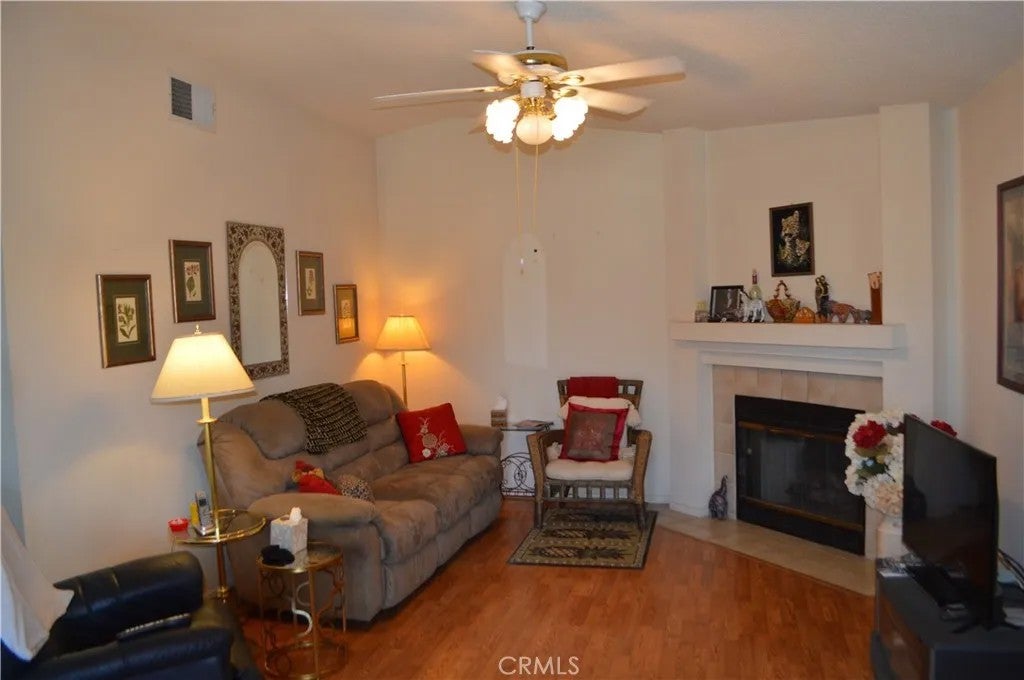 2935 W Fruitvale