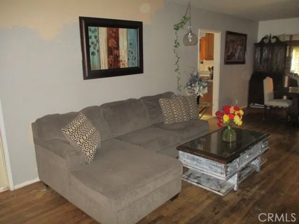 Photo of 7457 Mason Ave, Winnetka, CA 91306 (MLS # SR26086422)