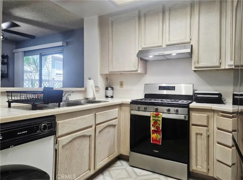 12864 Sycamore Village Dr.