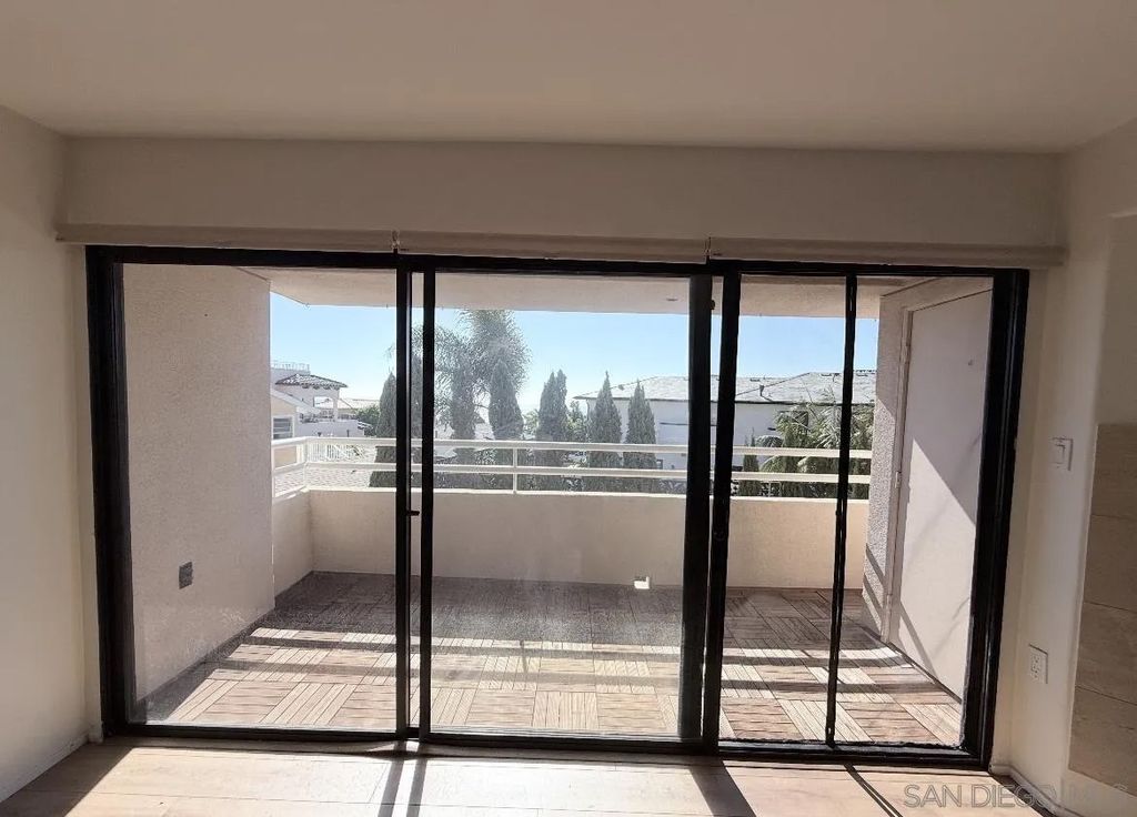 Photo of 5726 La Jolla Blvd #207, La Jolla, CA 92037 (MLS # 260006040)