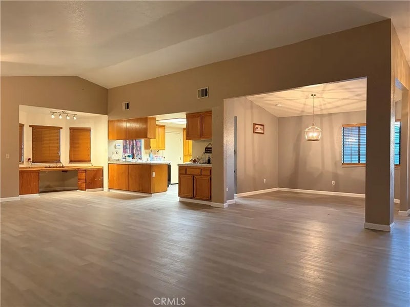 7183 Via Flores