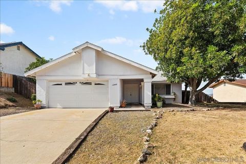 Photo of 12448 Ridgeton Dr, Lakeside, CA 92040 (MLS # 260004400)