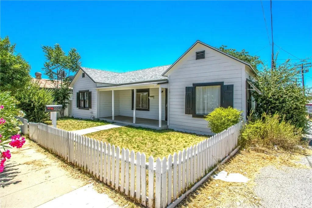 559 Edgar Avenue A2-282