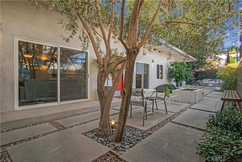 2218 Silver Ridge