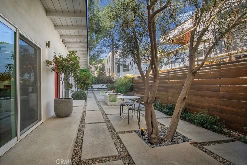 2218 Silver Ridge