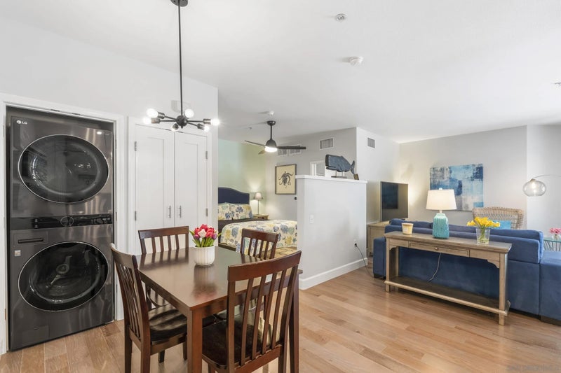 1501 Front St 235