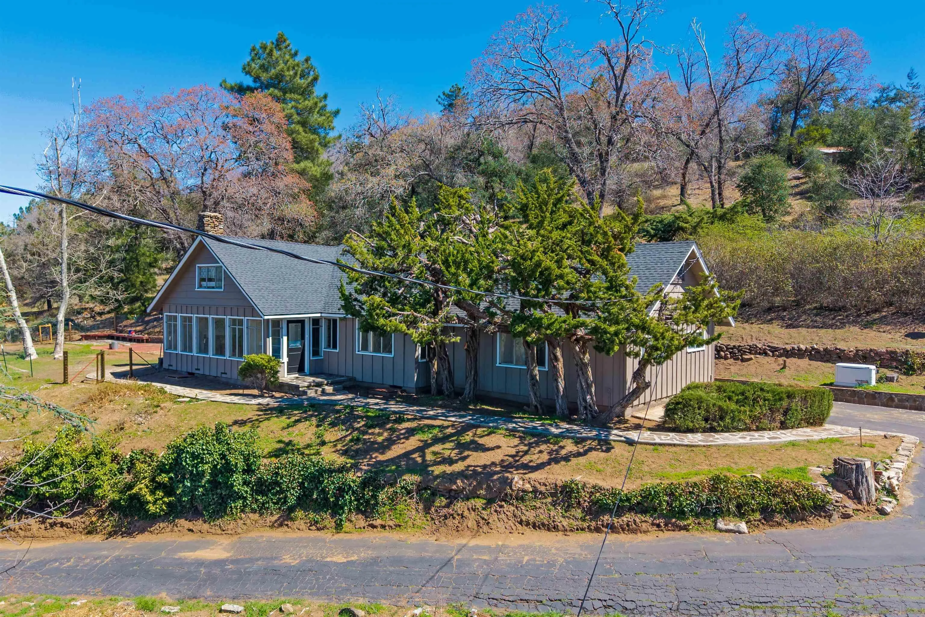 3869 Pine Hills Rd