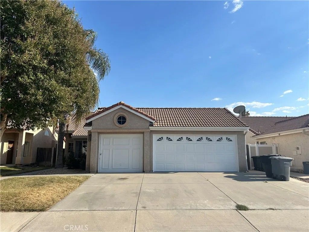 Photo of 2991 Cypress St, Hemet, CA 92545 (MLS # SW26016766)