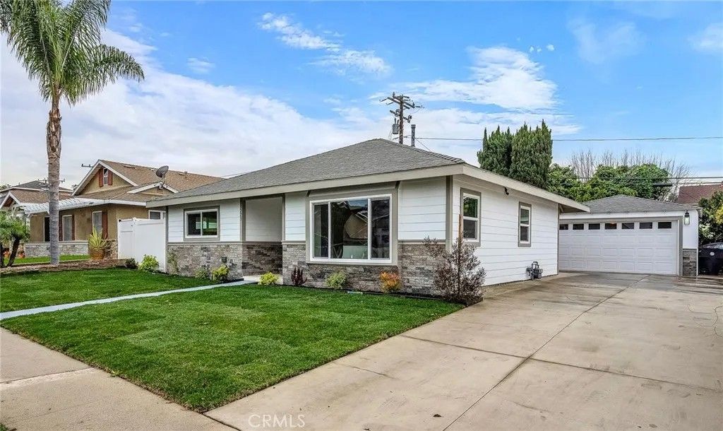 Photo of 25223 Weston Road, Torrance, CA 90505 (MLS # SB26006898)