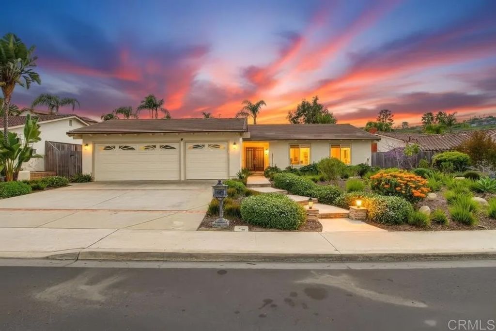 Photo of 825 Santa Hidalga, Solana Beach, CA 92075 (MLS # NDP2603129)