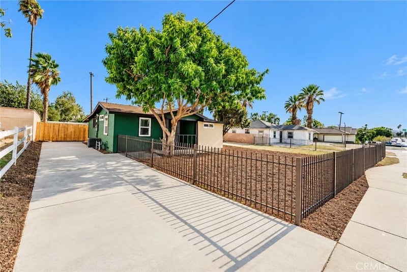 5908 Grand