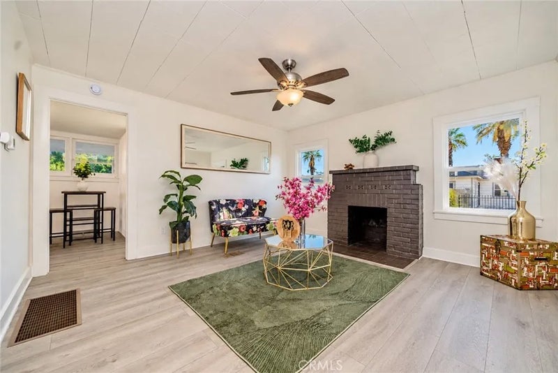5908 Grand