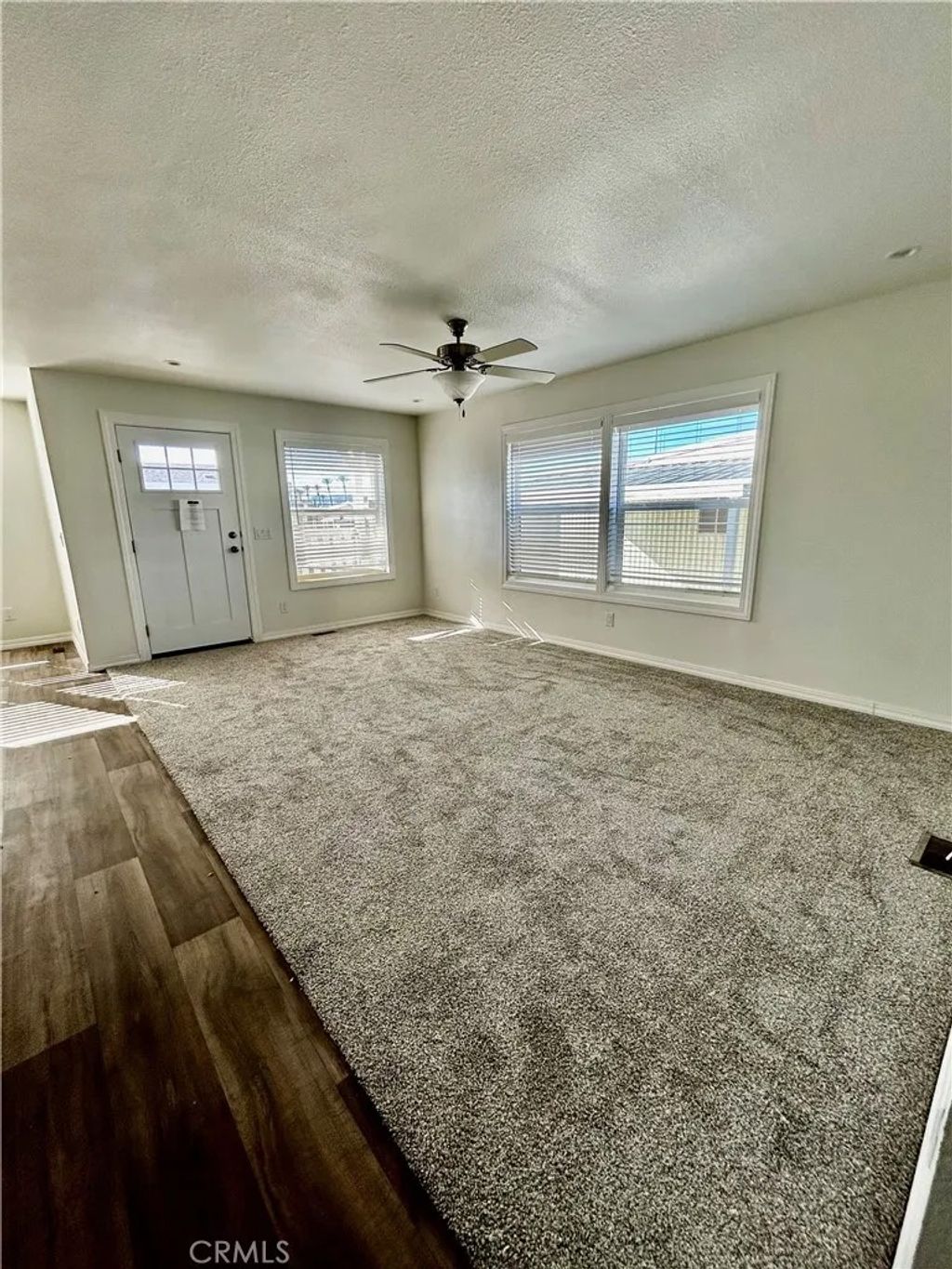 Photo of 675 W Oakland Ave #B8, Hemet, CA 92543 (MLS # SW26049285)