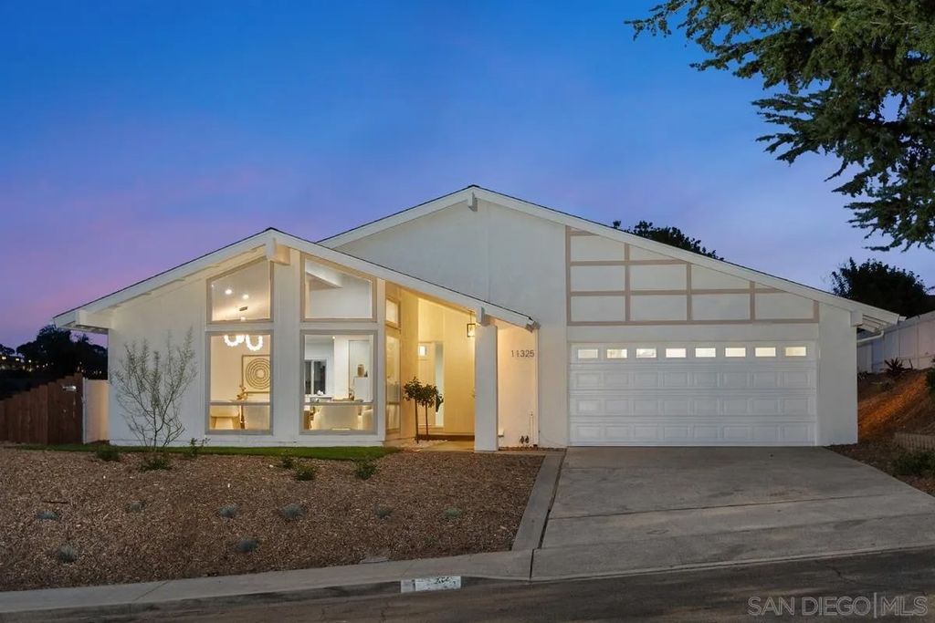 Photo of 11325 Calenda Rd, San Diego, CA 92127 (MLS # 250044576)