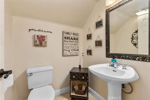 Tiny photo for 35 Edmonton Way, Rancho Santa Margarita, CA 92688 (MLS # OC26154708)