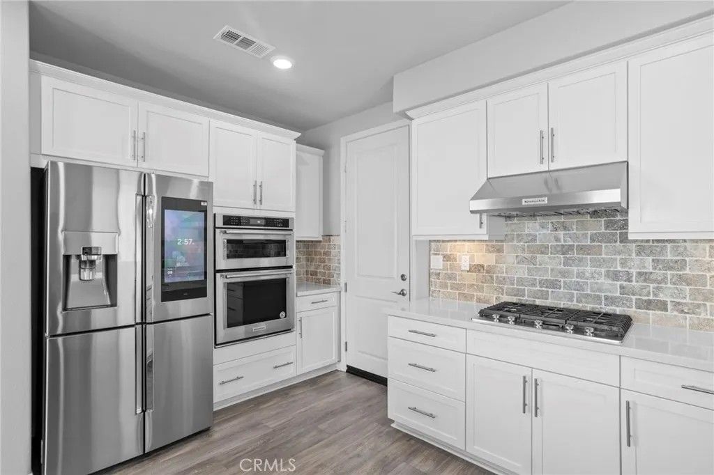Photo of 11612 Amsterdam LN, Sylmar, CA 91342 (MLS # CV26102518)