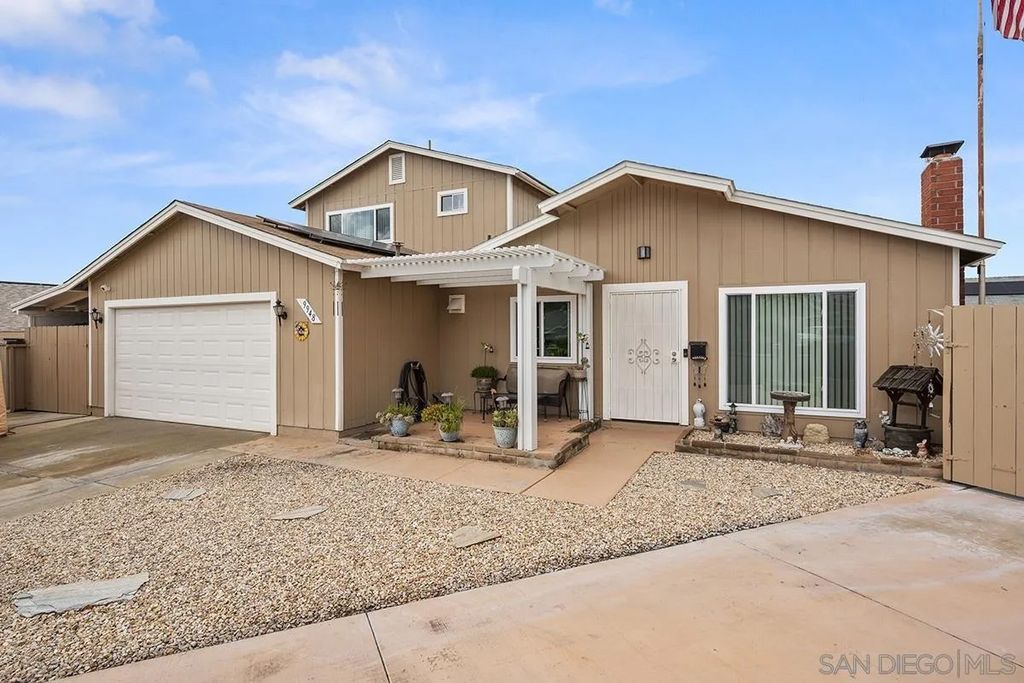Photo of 9948 Kincaid St, Santee, CA 92071 (MLS # 260003056)