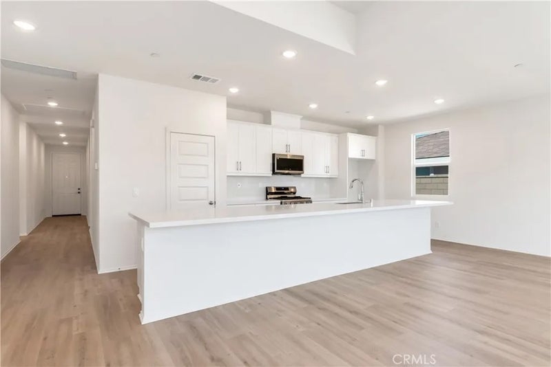 13743 Mesa View Drive