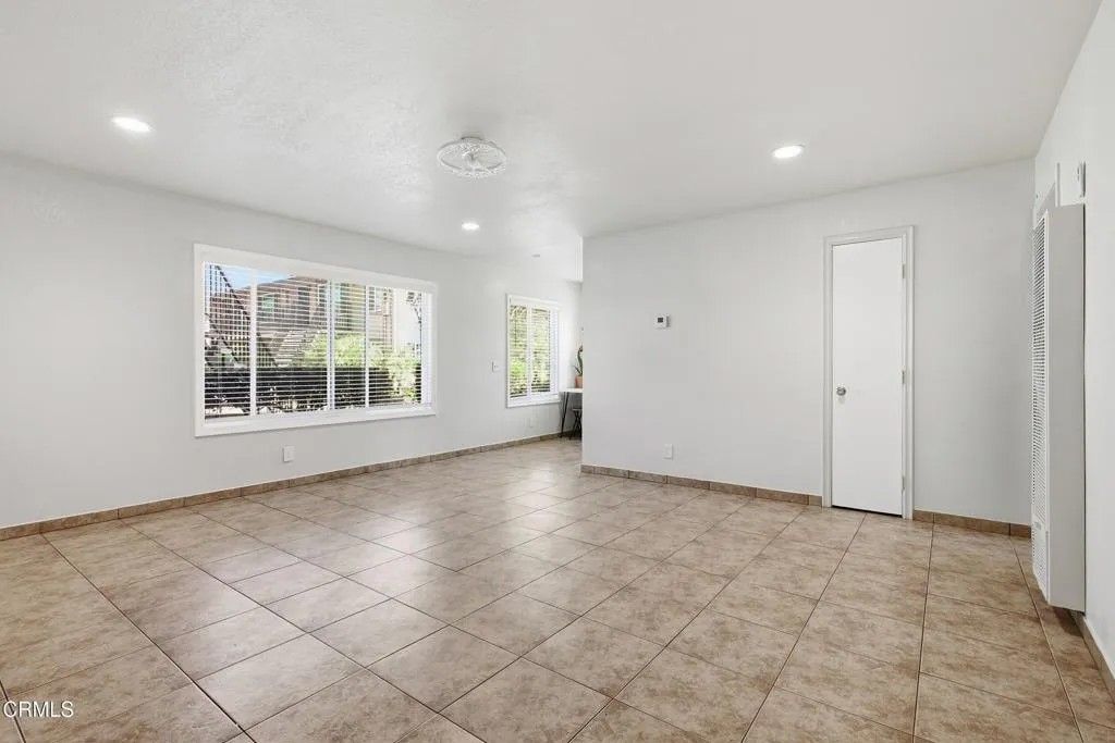 Photo of 1920 N H Street #133, Oxnard, CA 93036 (MLS # V1-35494)