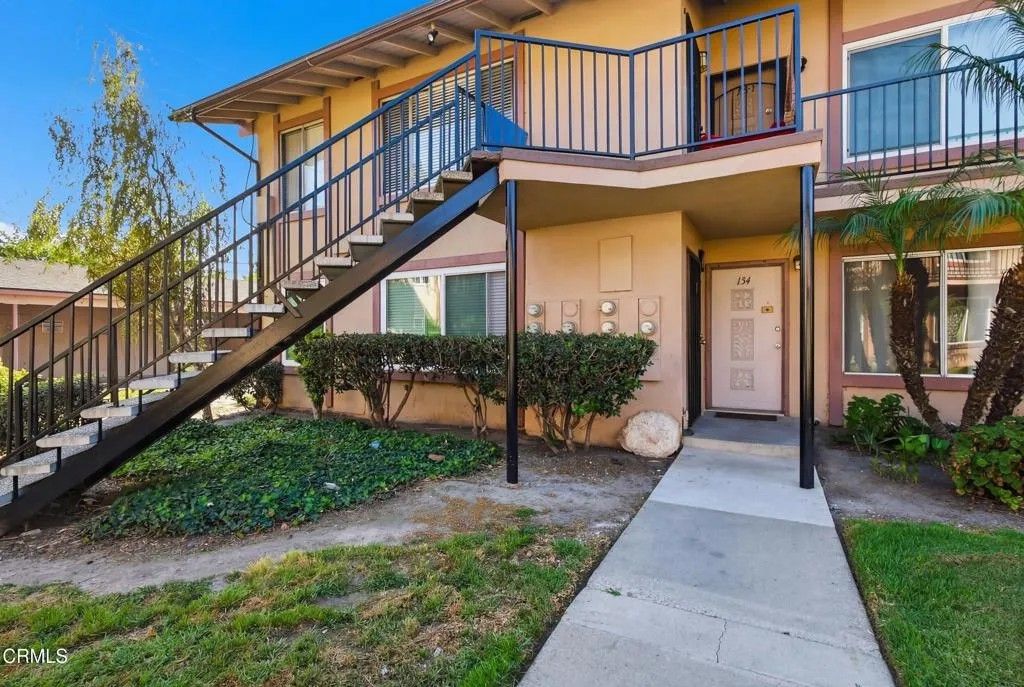 Photo of 1920 N H Street #133, Oxnard, CA 93036 (MLS # V1-35494)