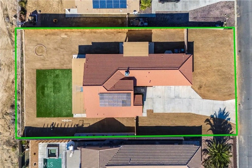 Photo of 57031 Selecta Ave, Yucca Valley, CA 92284 (MLS # JT25265793)