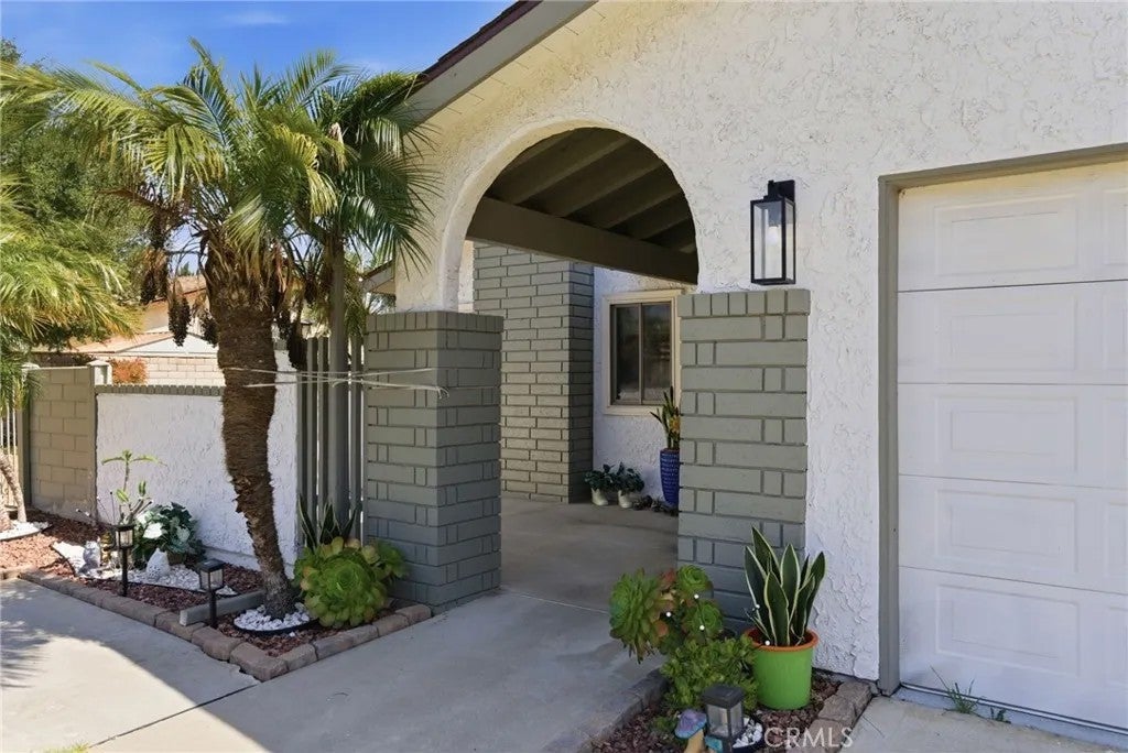 1019 Meadowview Court