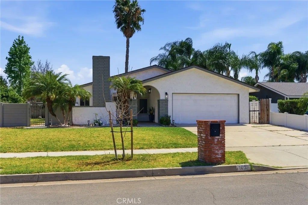 1019 Meadowview Court