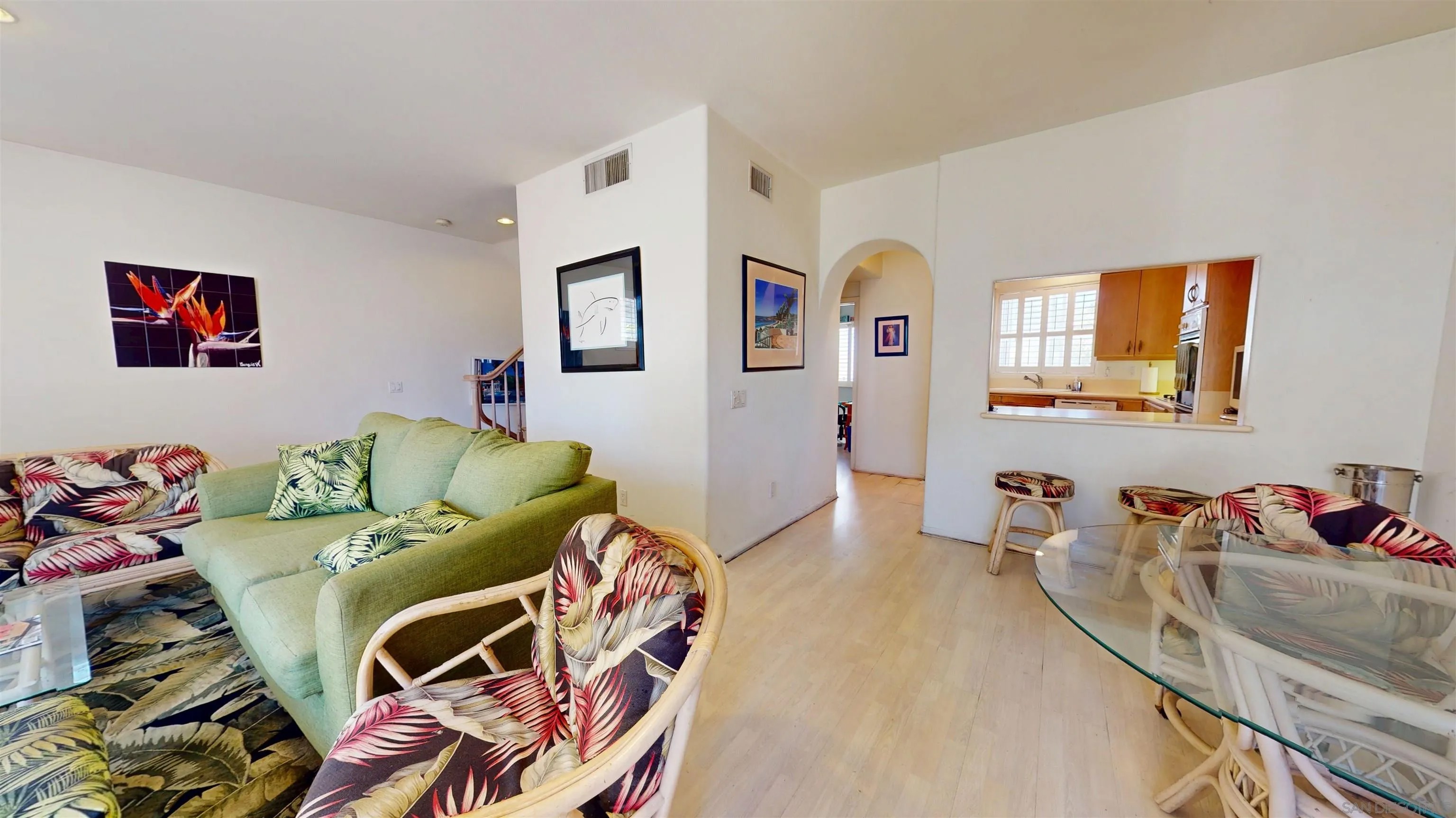 3701 Riviera Dr 4