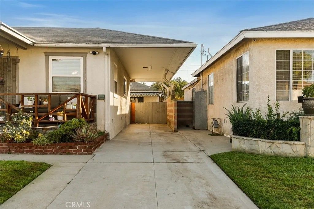 Photo of 2020 N Nestor Ave, Compton, CA 90222 (MLS # DW25265973)