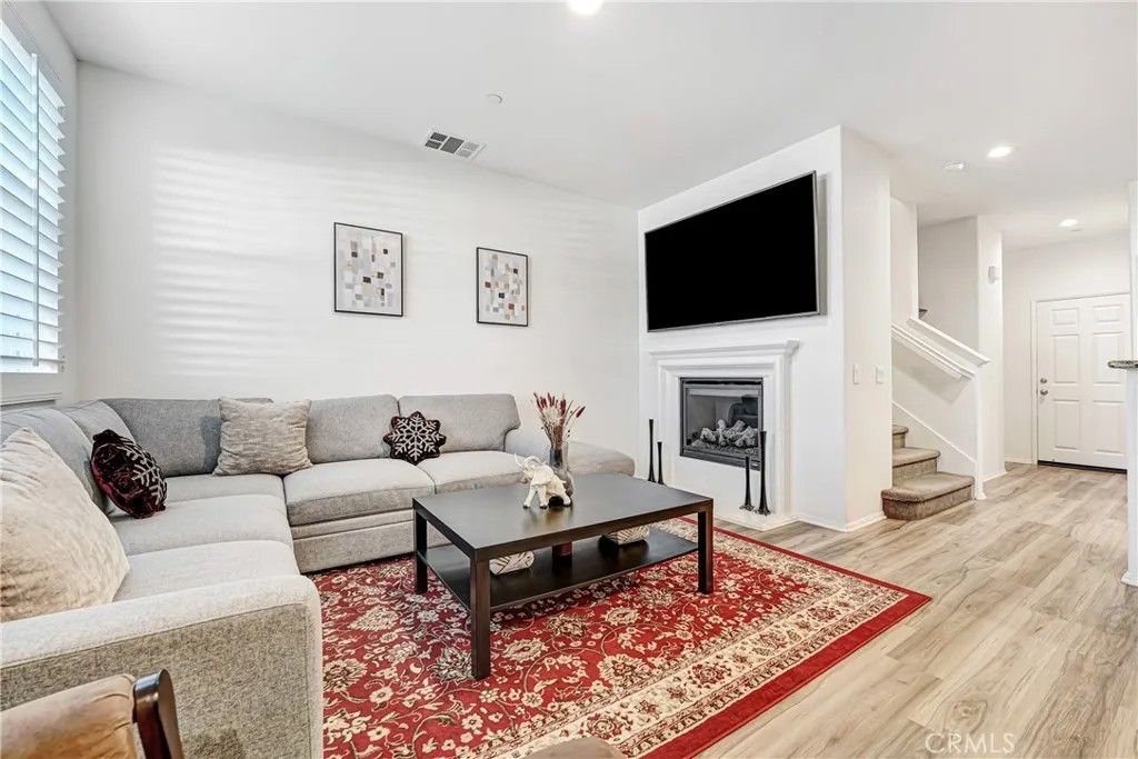 Photo of 2234 Winifred St #2, Simi Valley, CA 93063 (MLS # SR26062504)