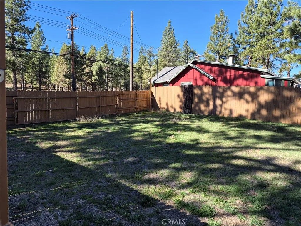 Photo of 825 E Big Bear Blvd, Big Bear Lake, CA 92314 (MLS # IG26062292)
