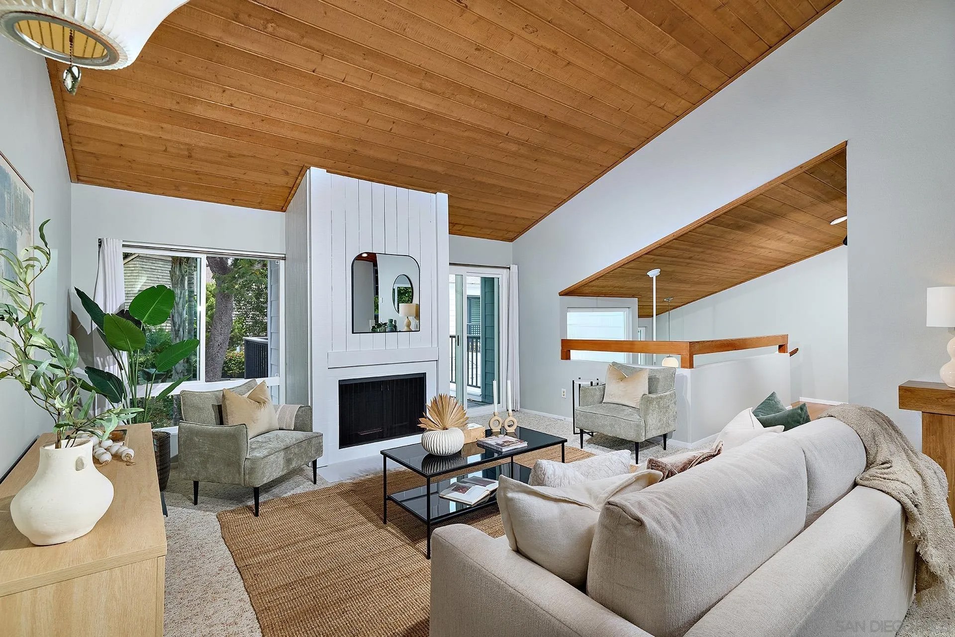707 S Sierra Ave 23
