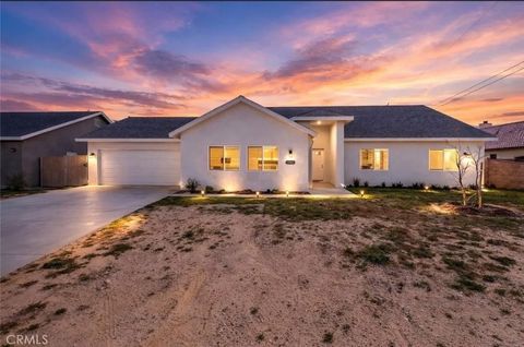 Photo of 10588 Peach Avenue, California City, CA 93505 (MLS # SR26045802)