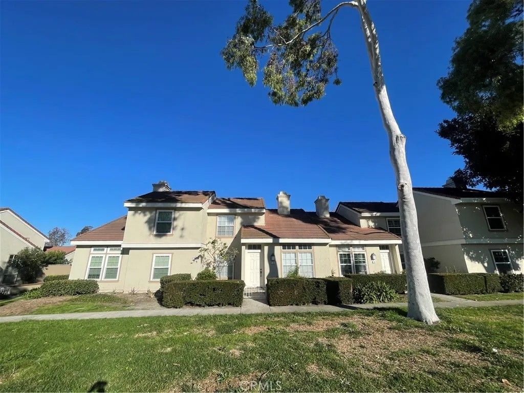 Photo of 16 Wellesley, Irvine, CA 92612 (MLS # OC26009106)