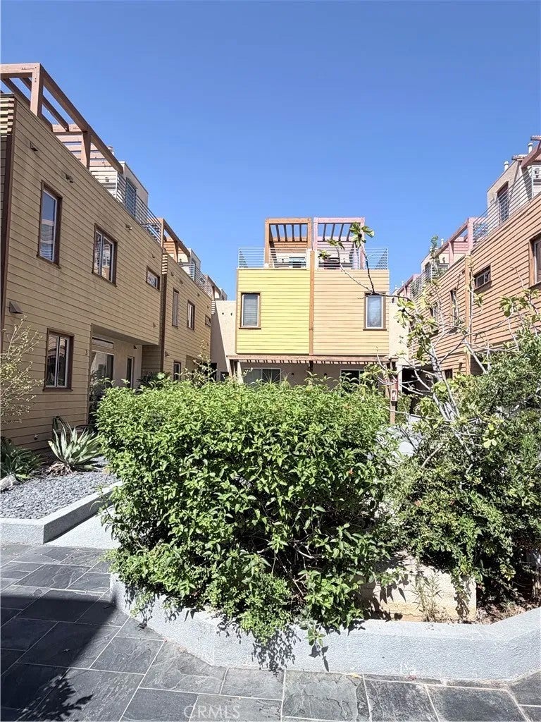 41 N Oak 4