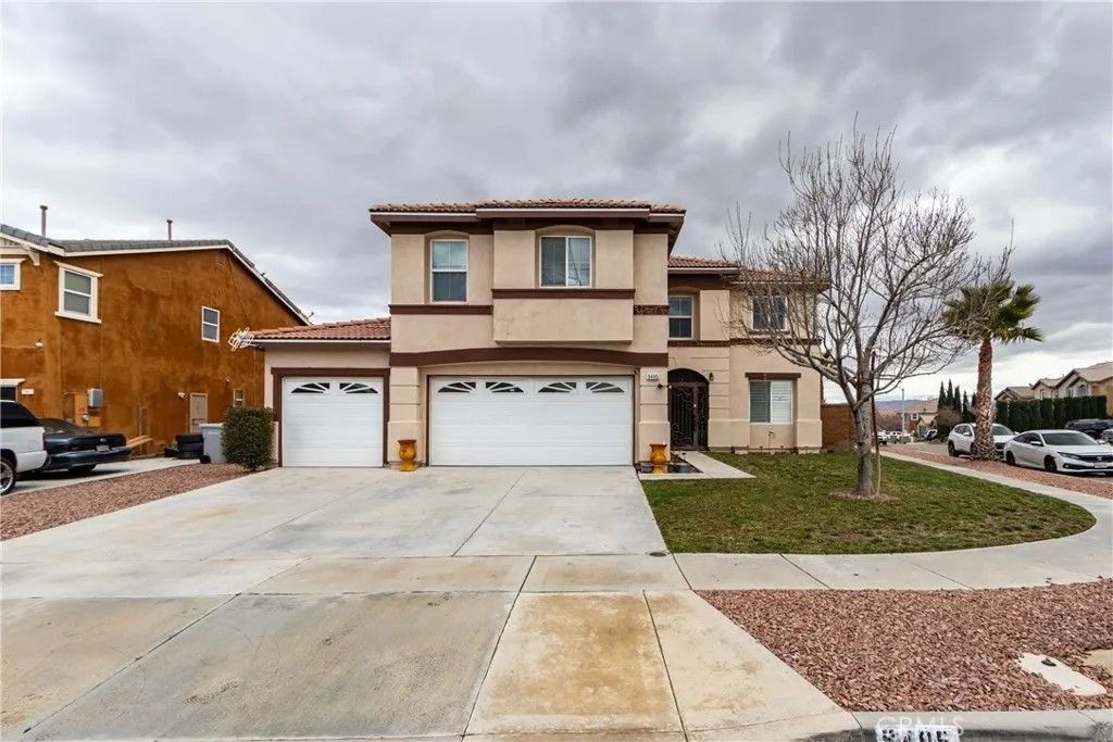 Photo of 9495 Peridot Ave, Hesperia, CA 92344 (MLS # HD26038888)