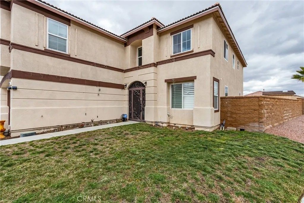 Photo of 9495 Peridot Ave, Hesperia, CA 92344 (MLS # HD26038888)