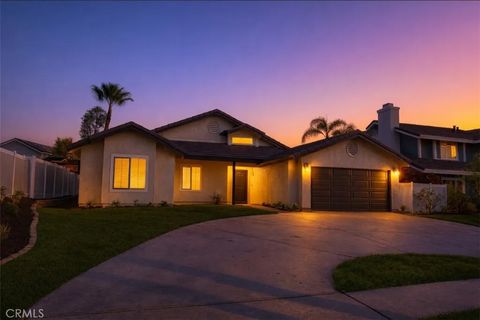 Photo of 304 N Dearborn St, Redlands, CA 92374 (MLS # IG25276559)